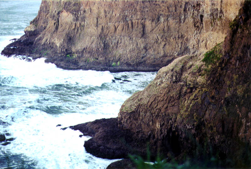 Oregon Coast 2000: Coast and Waves