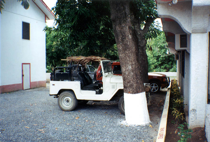Roatan2000: Jeep
