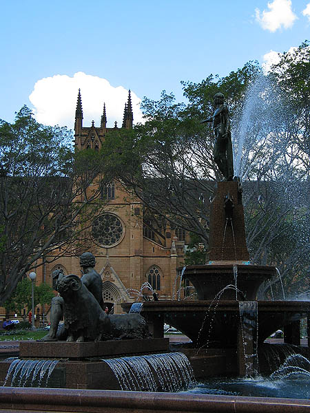 Australia 2004: Hyde Park Fountain and St Marys