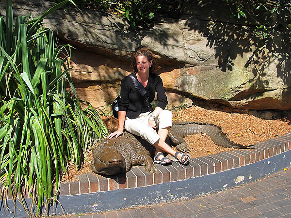 Australia 2004: Taronga Croc and Jane