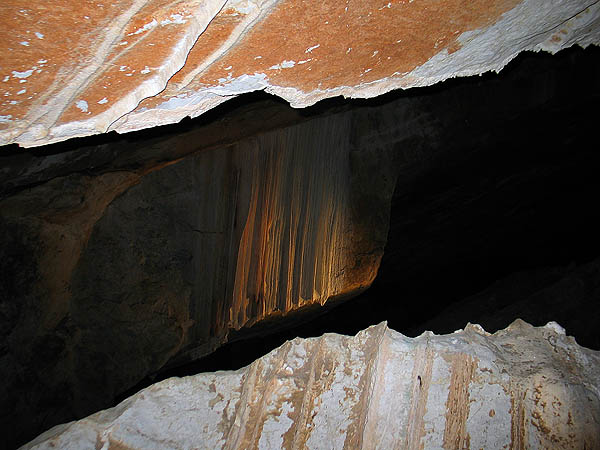 Australia 2004: Cave Formation 08
