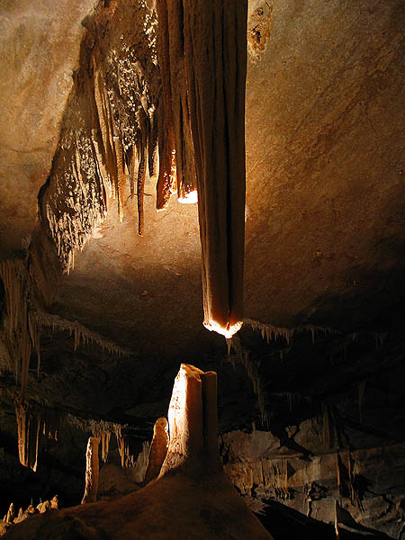 Australia 2004: Cave Formation 11 (Broken Column)