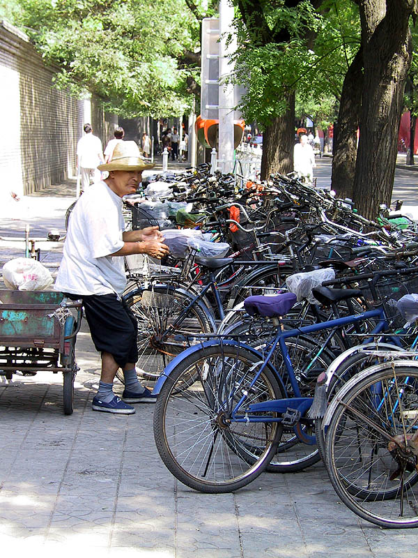 Beijing 2001: Man and Bicycles