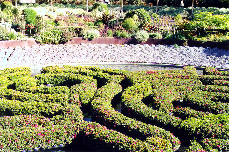 Getty 2000: Garden Scupture