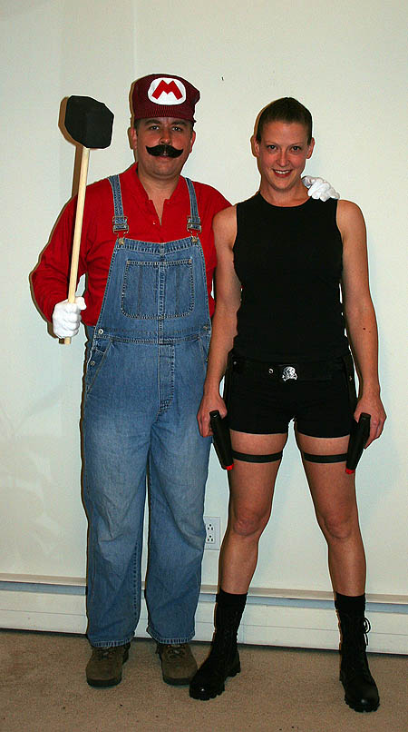 Halloween 2005: Mario and Lara Croft