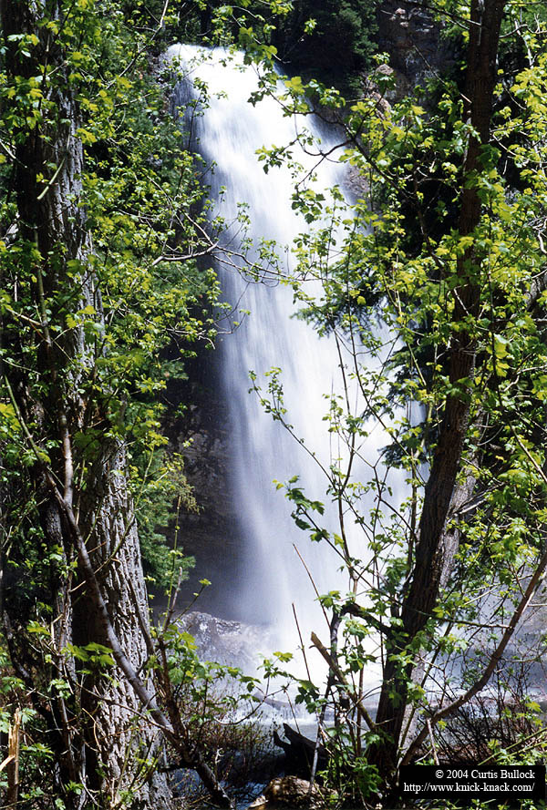 Hanging Lake: Upper Waterfall