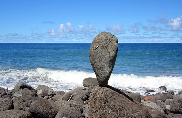 Hawaii 2006: Balanced Rock and Sea