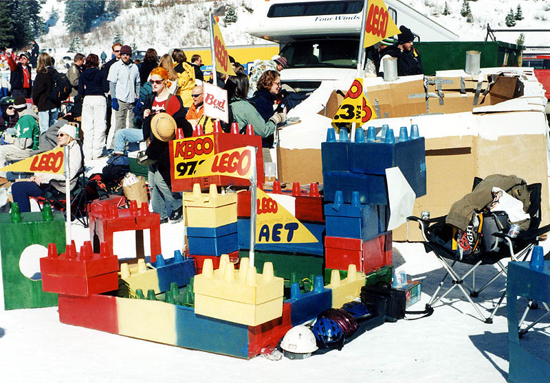 KBCO 2001: Legos