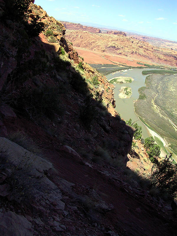 Moab April 2002: Poison Spider Portal to River
