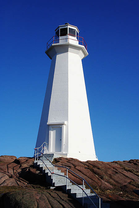 Newfoundland 2005: Cape Spear Lighthouse 03