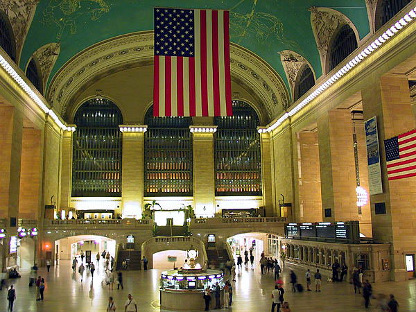 NYC 2002: Grand Central Station Interior 02