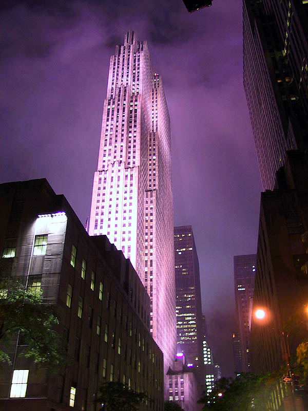 NYC 2002: Rockefeller Plaza 02