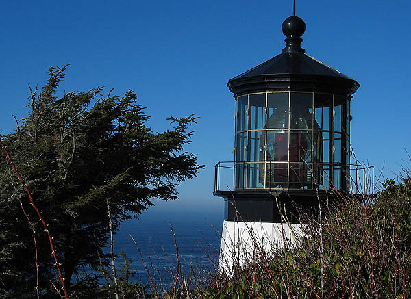 Oregon Coast 2005: Cape Mears Lighthouse 03