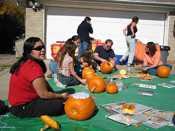 Pumpkin Carving 2005: Group Carving