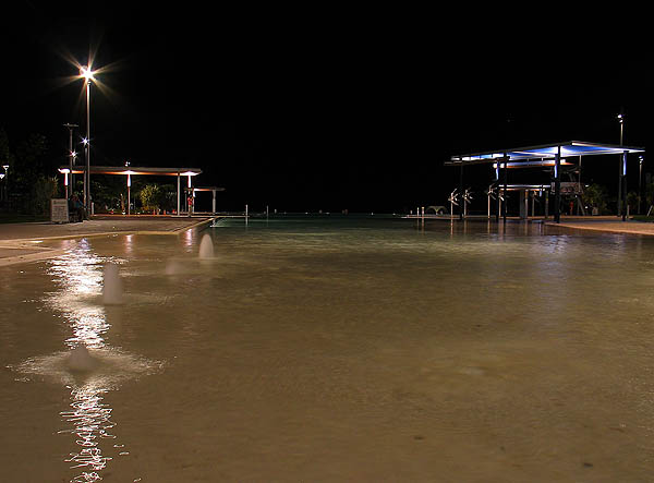 Australia 2004: Cairns Lagoon at Night