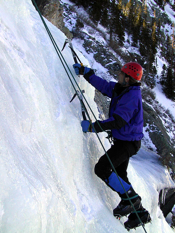 Lincoln Falls 2002: Greg Climbing Ice 06