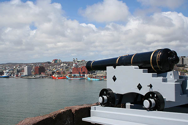Newfoundland 2005: Cannon and St. Johns 02