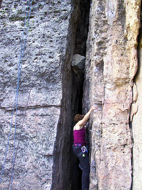 Shelf Road 2002: Sara Climbing 04